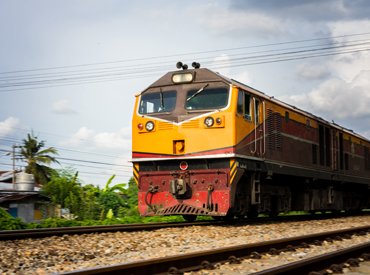 https://worldtrippersclub.com/public/storage/frontend/services/1718105443_train.jpg